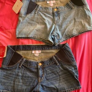 Brand new maternity shorts w/ tags, Size 8